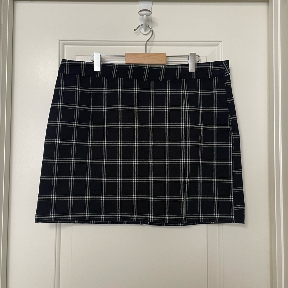 Garage As If Plaid Skirt- XL